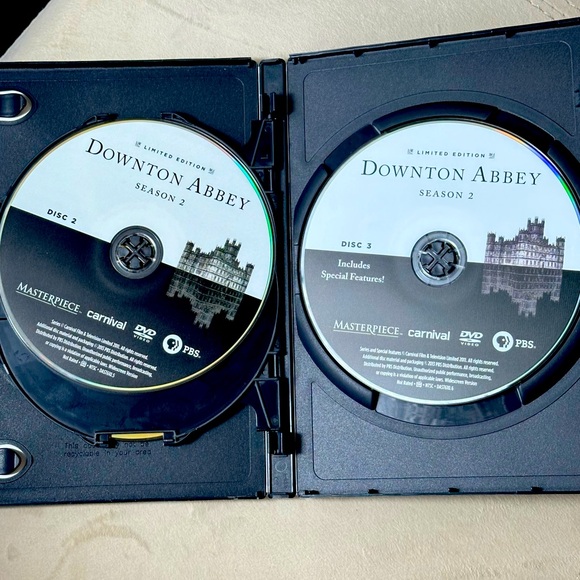 NEW UK Limited Edition Downton Abbey 3 Seasons + BONUS 1-hour Castle Documentary - Picture 12 of 16